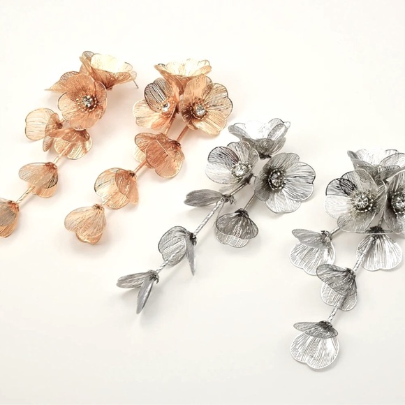 🍏50% OFF/3+...Gorgeous Statement Flower Dangle Earrings (Gold Color) - Picture 10 of 10